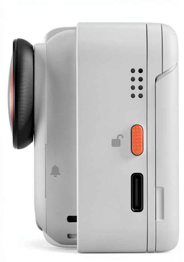 Insta360 GO Ultra Action Camera Black White Adventure-3