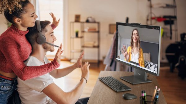 Lenovo IdeaCentre 27 Touchscreen All In One AMD Ryzen 5-22