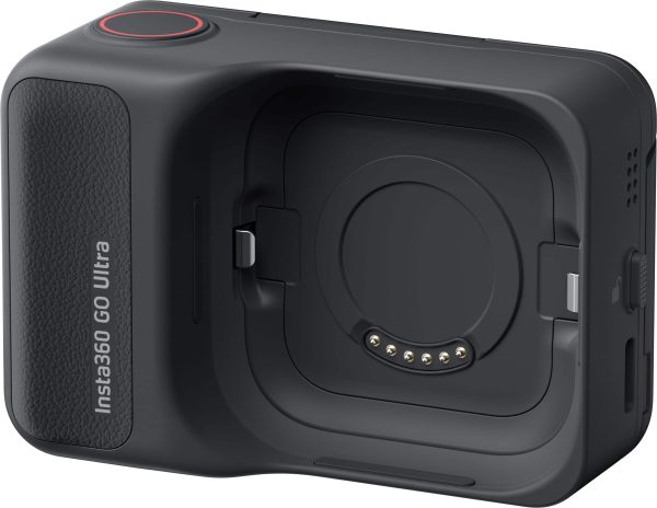 Insta360 GO Ultra Action Camera Black White Adventure-9