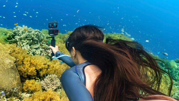 Insta360 Ace Pro AI Waterproof Action Camera Black-8