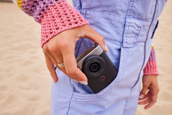Canon PowerShot V10 4K Video Camera for Vloggers-30